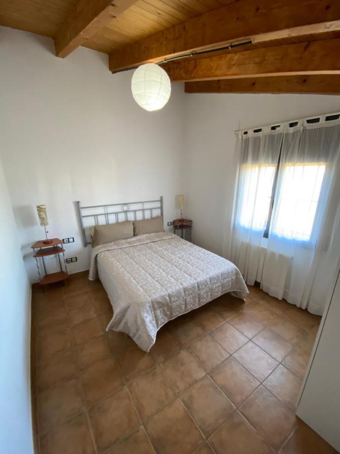 Moli Den Burch Villa Santa Eulalia de Ronsaná Екстериор снимка