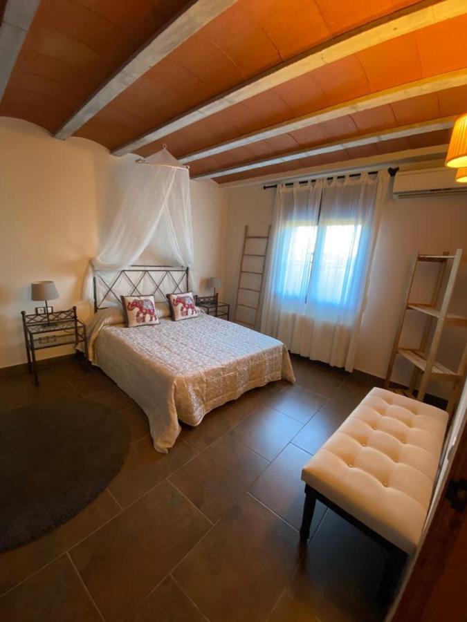 Moli Den Burch Villa Santa Eulalia de Ronsaná Екстериор снимка